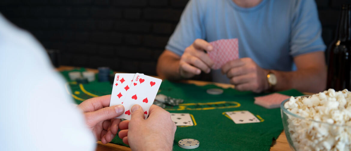Pokerregler: Sådan spiller du poker fra bunden