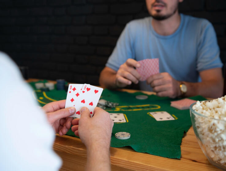 Pokerregler: Sådan spiller du poker fra bunden